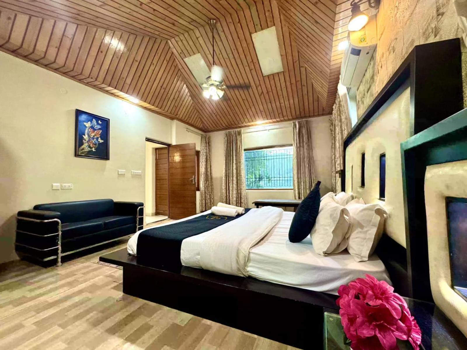 The Summer House Kasauli I Party & Music I Sky Bonfire I Managed By Exotic Stays Kültér fotó